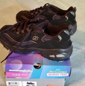Skechers D'Lites Wide Fit Biggest Fan  shoes